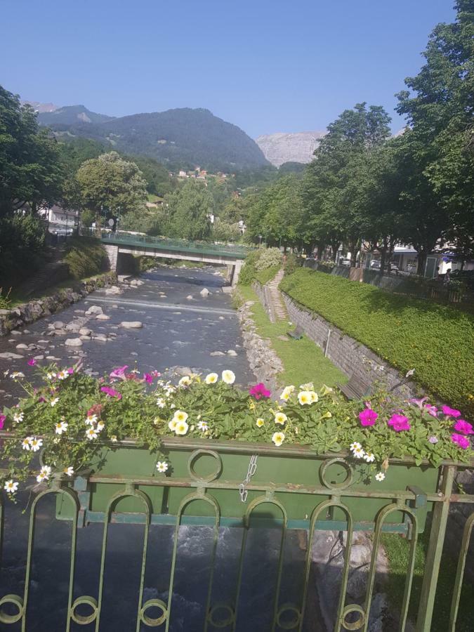 Studio Duplex Place De La Grenette ซาล็องช์ ภายนอก รูปภาพ